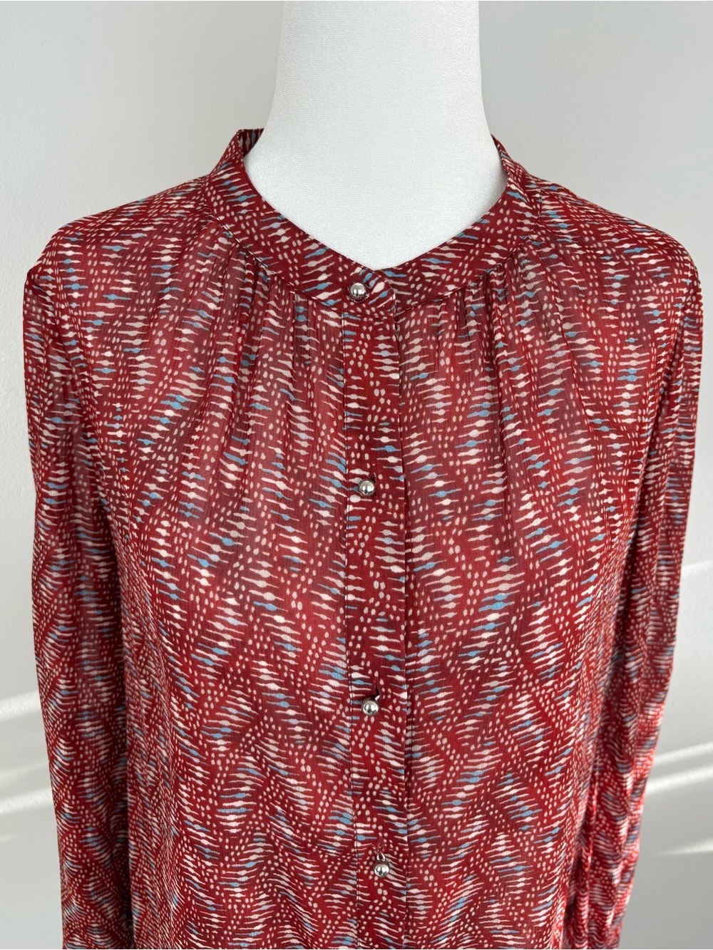 Veronica Beard Red Printed Button-Down Blouse Size 6 100% Silk Boho EUC - Picture 4 of 13